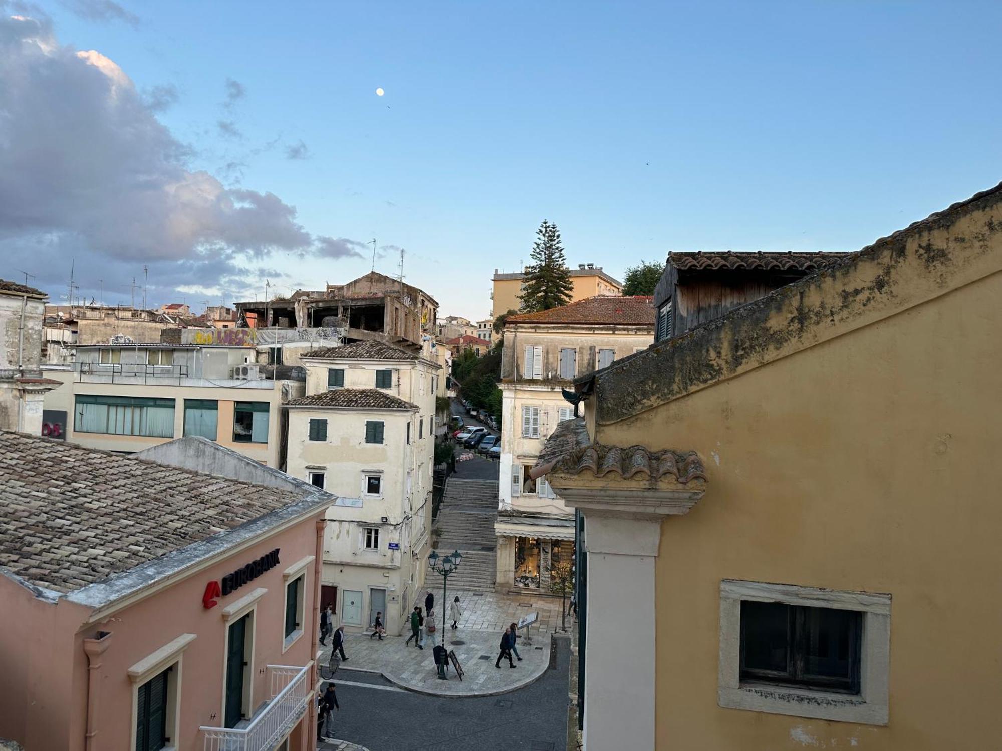 דירות Semeli Old Town Corfu Retreat With Amazing Views מראה חיצוני תמונה